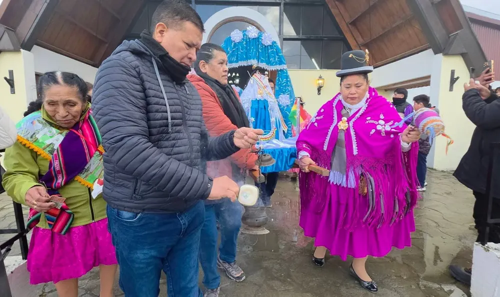 Virgen de copacabana parroquia María Auxiliadora Ushuaia 