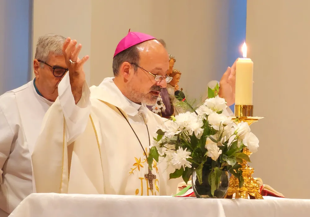 Monseñor Fabián González Balsa misa