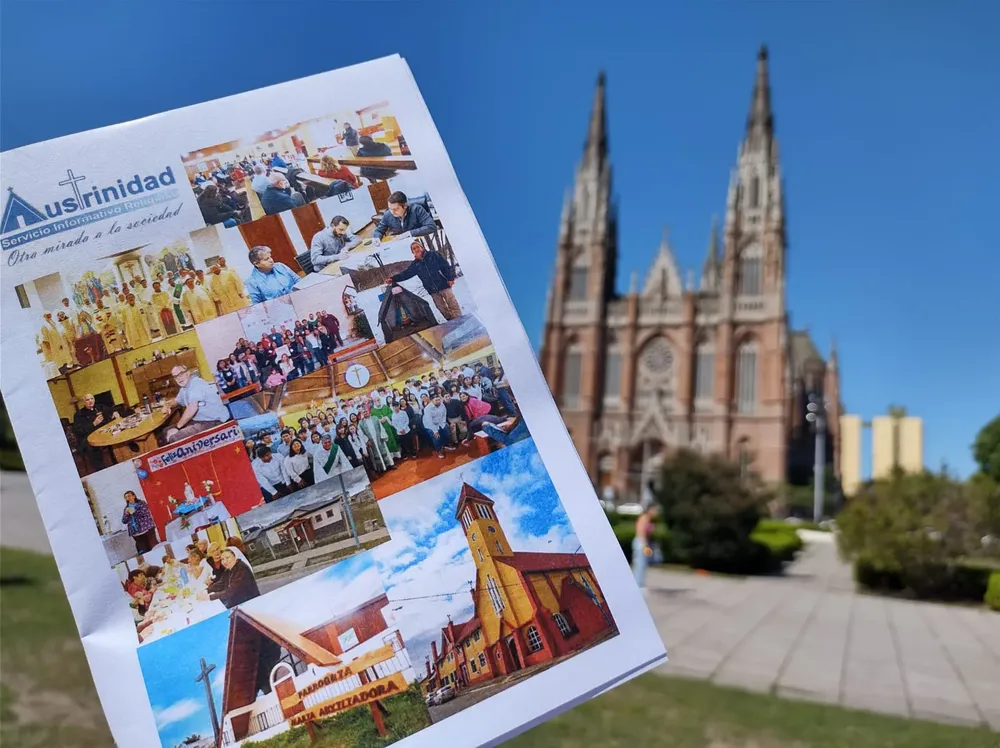 Revista AusTrinidad 